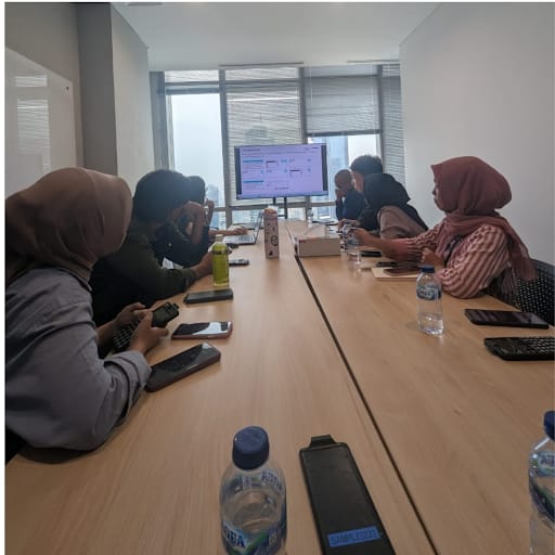 Suasana belajar komunitas Next Level Study
