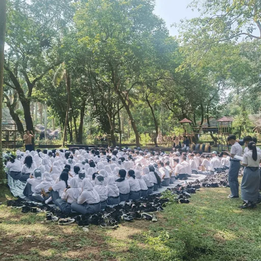 Latihan Dasar Kepemimpinan - SMAN 14 JAKARTA
